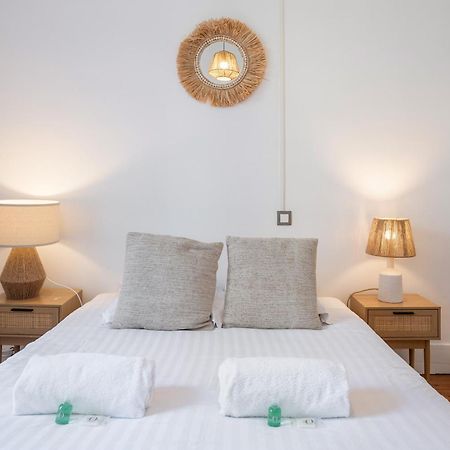 Appartement Spacieux Et Chaleureux Coeur De Ville Chambéry Buitenkant foto